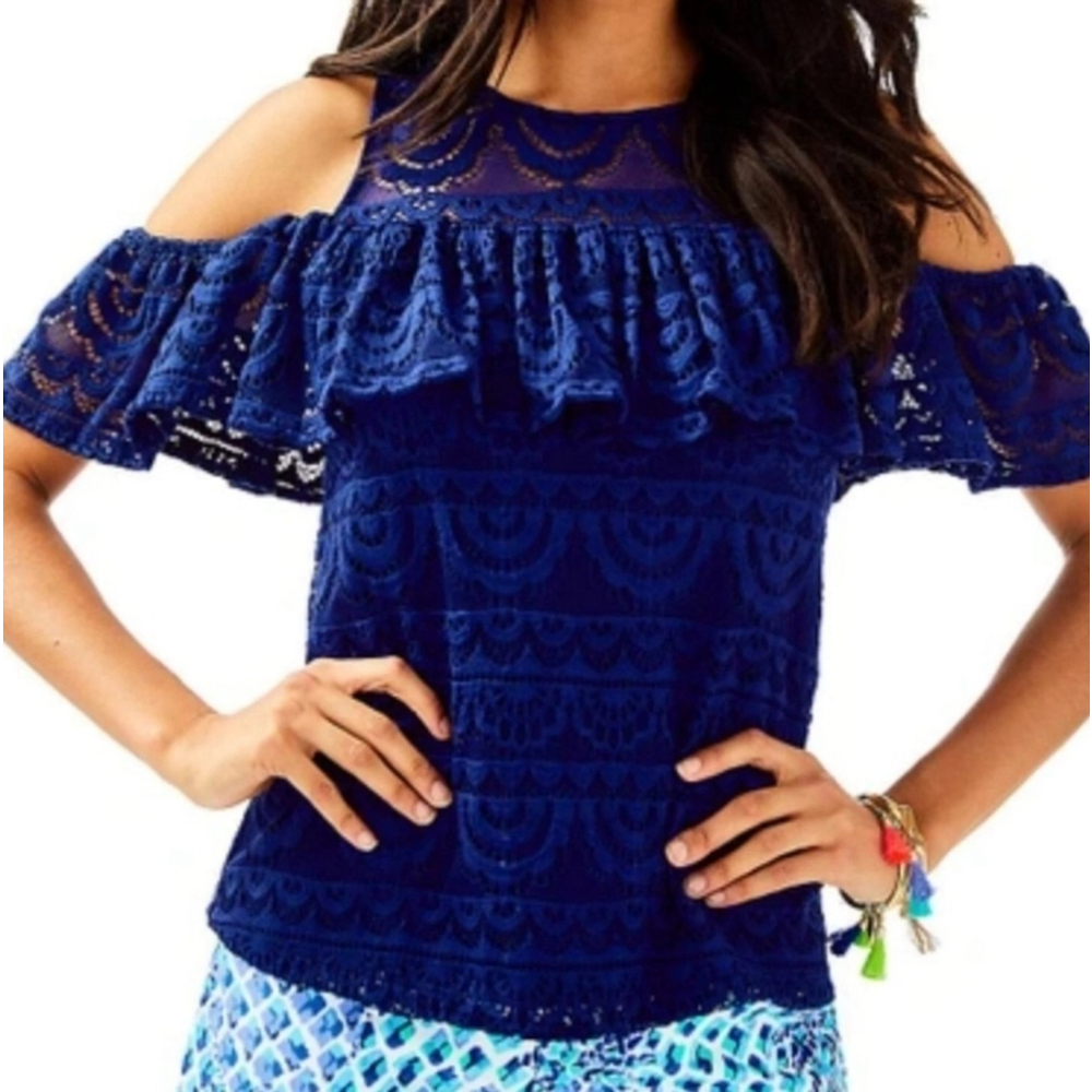 Lilly Pulitzer Size M Blue Scalloped High Tide Lace Cold Shoulder Top - LIKE NEW